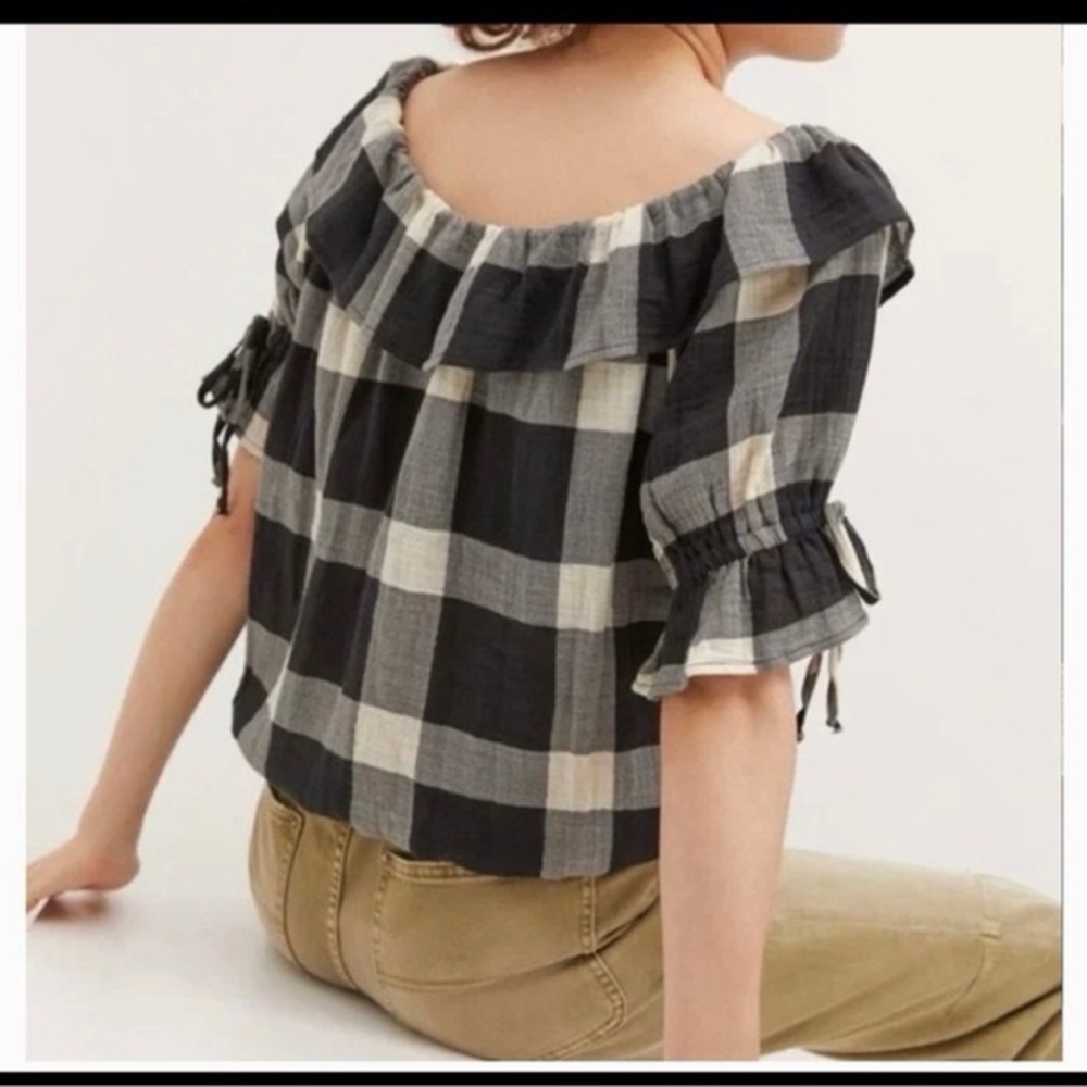 Anthropologie Ruffled Boat‎ Neck Top size xs - Picture 2 of 7